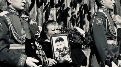 В Дзау проводили в последний путь участника СВО Ацамаза Парастаева