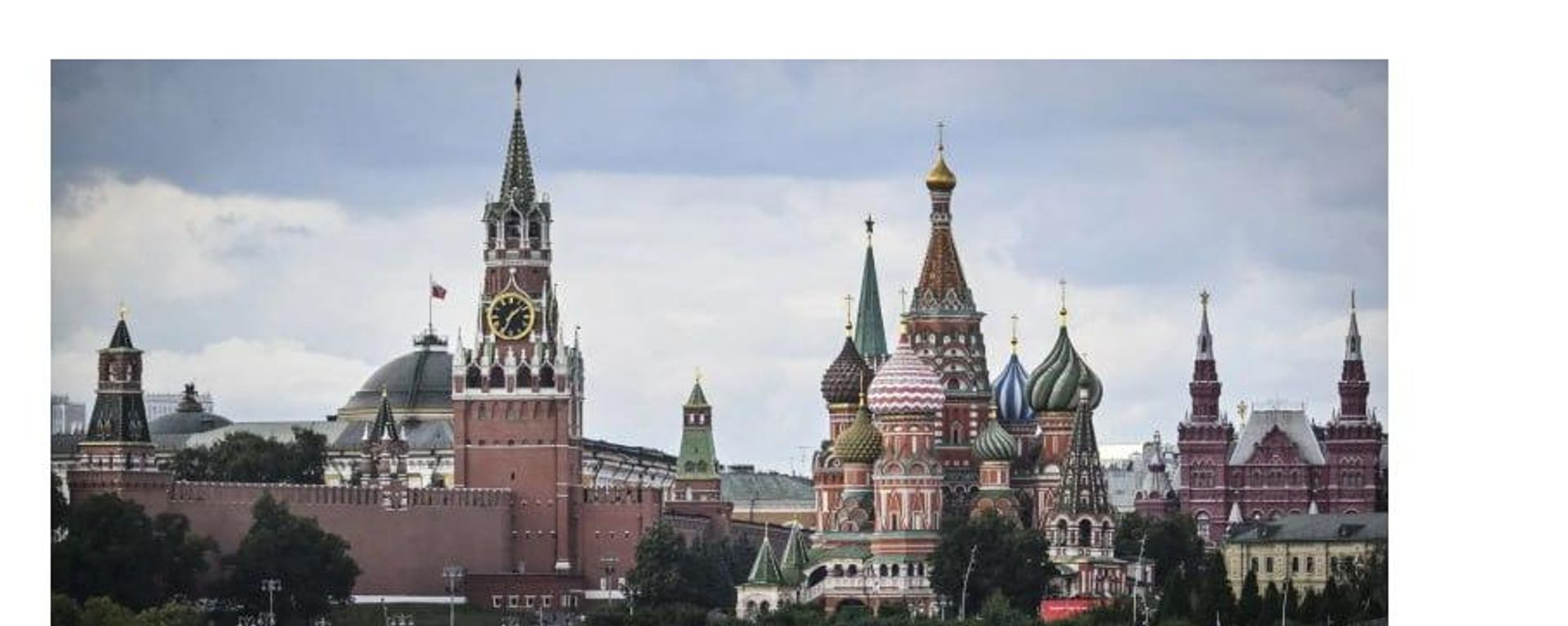 Трамп призвал Зеленского приехать в Москву для встречи с Путиным, утверждает Блумберг - Sputnik Южная Осетия, 1920, 25.09.2026
