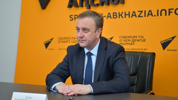 Владимир Делба в ПЦ Спутник Абхазия - Sputnik Южная Осетия
