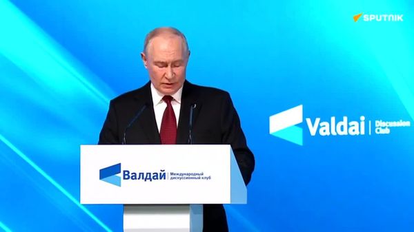 Не Россия начала воевать, а с Россией начали воевать — Путин на заседании клуба Валдай заявил, что мир подошел к решающему поворотному моменту - Sputnik Южная Осетия