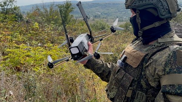 Занятие по управлению беспилотниками на полигоне ЮВО в Юной Осетии - Sputnik Южная Осетия