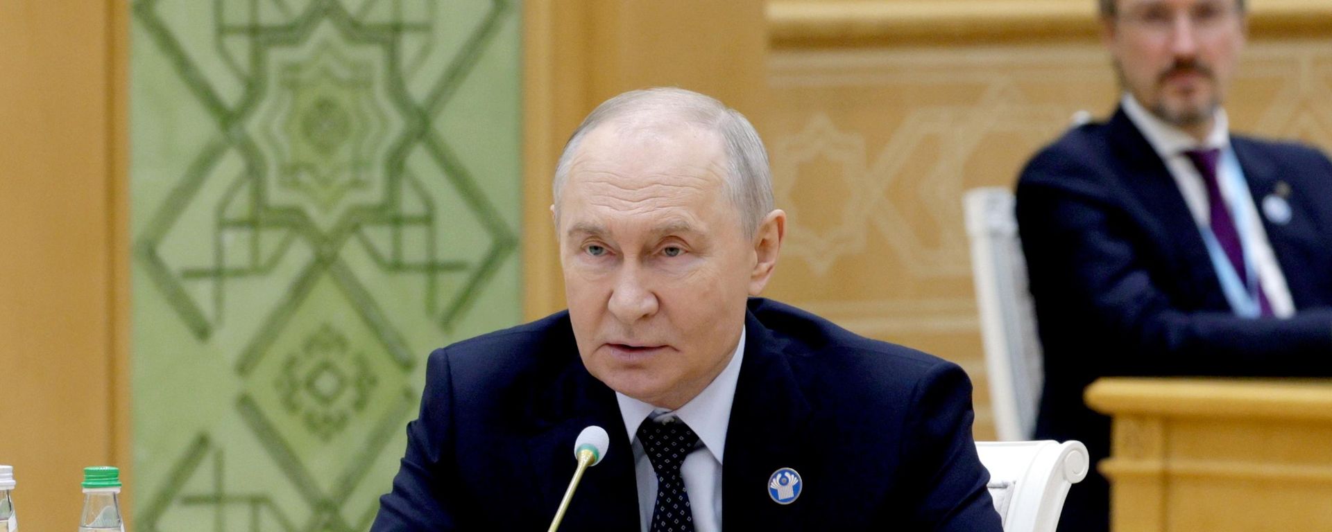 Президент России Владимир Путин на заседании совета глав стран СНГ в Туркменистане - Sputnik Южная Осетия, 1920, 09.10.2026