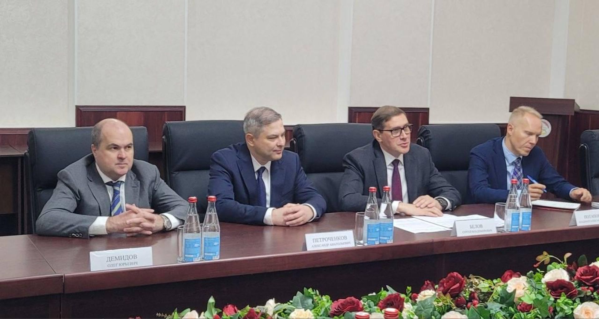 Делегация Центрального банка России во главе с заместителем председателя Банка РФ Сергеем Беловым - Sputnik Южная Осетия, 1920, 13.10.2026