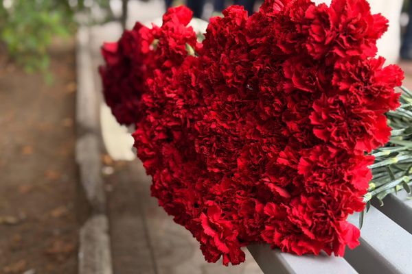 В Цхинвале прошли памятные мероприятия в честь 167-летия со дня рождения Коста Хетагурова В Цхинвале прошли памятные мероприятия в честь 167-летия со дня рождения Коста Хетагурова - Sputnik Южная Осетия