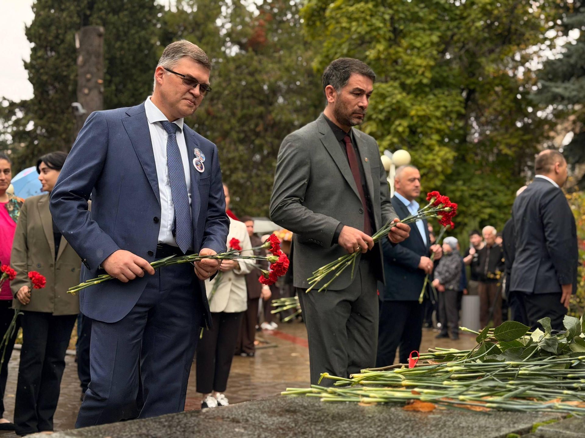 В Цхинвале прошли памятные мероприятия в честь 167-летия со дня рождения Коста Хетагурова - Sputnik Хуссар Ирыстон, 1920, 15.10.2026