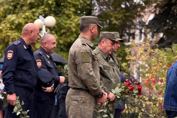 В Цхинвале прошли памятные мероприятия в честь 167-летия со дня рождения Коста Хетагурова В Цхинвале прошли памятные мероприятия в честь 167-летия со дня рождения Коста Хетагурова - Sputnik Южная Осетия