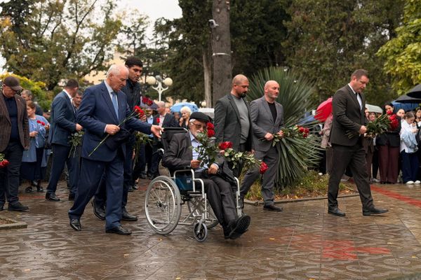 В Цхинвале прошли памятные мероприятия в честь 167-летия со дня рождения Коста Хетагурова В Цхинвале прошли памятные мероприятия в честь 167-летия со дня рождения Коста Хетагурова - Sputnik Южная Осетия