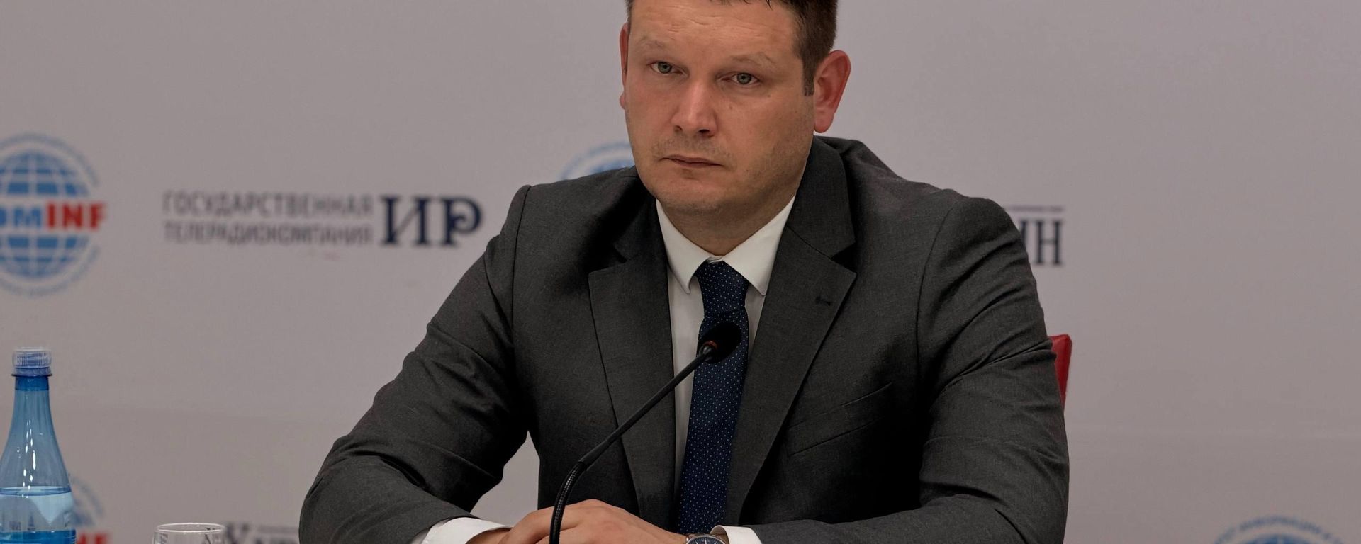 Аслан Лолаев. Пресс-конференция в комитете информации и печати - Sputnik Южная Осетия, 1920, 16.10.2026