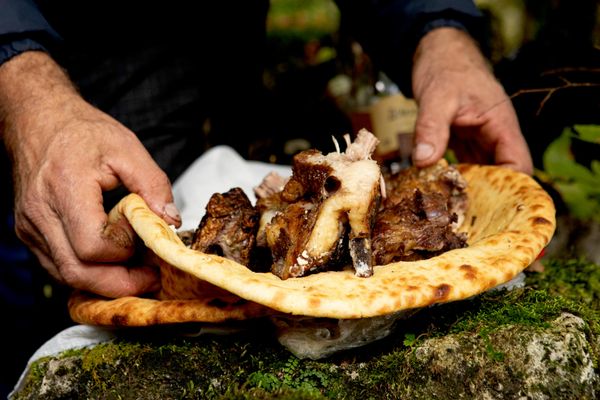 Пироги и мясо в святилище - Sputnik Южная Осетия