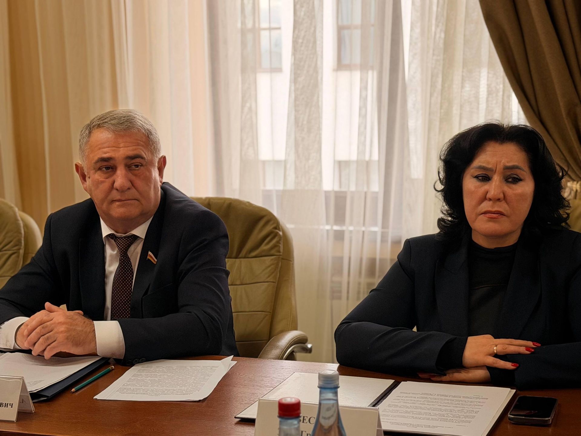 Встреча спикера парламента Южной Осетии Алана Маргиева с делегацией Совета Федерации РФ во главе с председателем Комитета Совета Федерации по обороне и безопасности Виктором Бондаревым Встреча спикера парламента Южной Осетии Алана Маргиева с делегацией Совета Федерации РФ во главе с председателем Комитета Совета Федерации по обороне и безопасности Виктором Бондаревым - Sputnik Южная Осетия, 1920, 30.10.2026