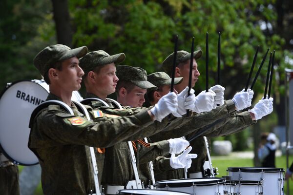 Оркестр российской базы в Южной Осетии Оркестр российской базы в Южной Осетии - Sputnik Южная Осетия