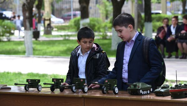 В Цхинвале открылась выставка работ юных натуралистов - Sputnik Южная Осетия