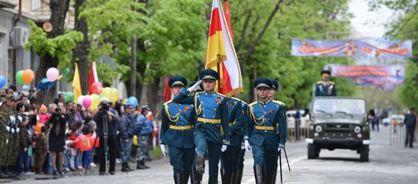 Парад победы в Цхинвале Парад победы в Цхинвале - Sputnik Южная Осетия