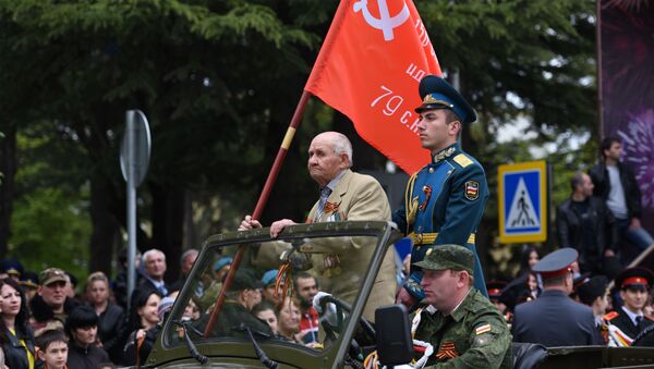 В Цхинвале прошел парад Победы - Sputnik Южная Осетия