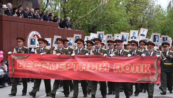 В Цхинвале прошел парад победы В Цхинвале прошел парад победы - Sputnik Южная Осетия