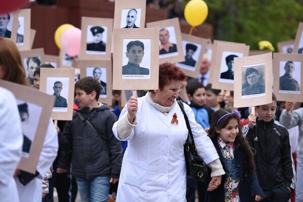В акции приняли участие сотни цхинвальцев всех поколений - Sputnik Южная Осетия