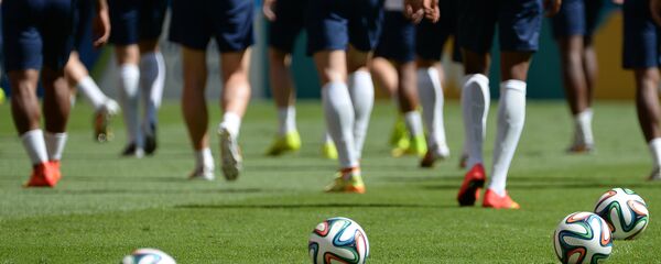 Югоосетинских футболистов пригласили на чемпионат ConIFA Евро   Югоосетинских футболистов пригласили на чемпионат ConIFA Евро   - Sputnik Южная Осетия