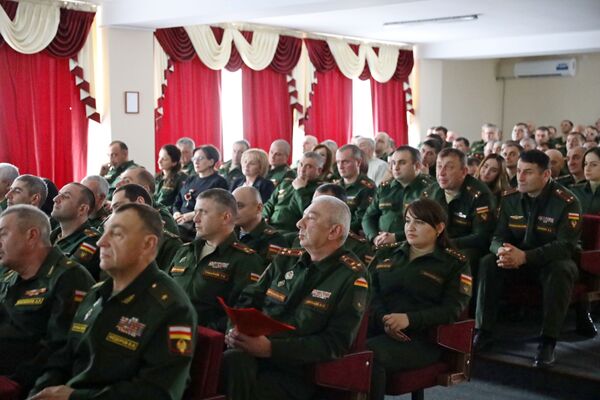 В министерстве обороны Южной Осетии отчитались о работе за 2019 год В министерстве обороны Южной Осетии отчитались о работе за 2019 год - Sputnik Южная Осетия