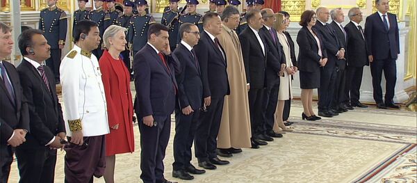 Владимир Путин: Россия готова к содержательному диалогу с США - Sputnik Южная Осетия