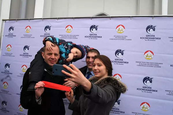 Открытие Школы космонавтики имени Руслана Комаева во Владикавказе Открытие Школы космонавтики имени Руслана Комаева во Владикавказе - Sputnik Южная Осетия