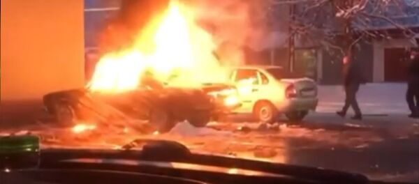 Во Владикавказе сгорел автомобиль Во Владикавказе сгорел автомобиль - Sputnik Южная Осетия