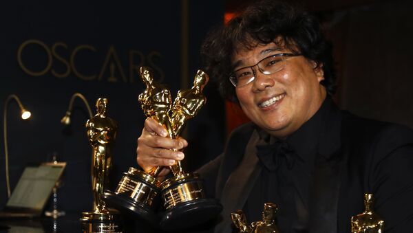 Южнокорейский режиссер Пон Чжун Хо получил приз за фильм Паразиты  - Sputnik Южная Осетия