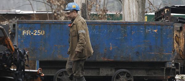 Шахтер на угольной шахте Вуек в Катовице, Польша. - Sputnik Южная Осетия