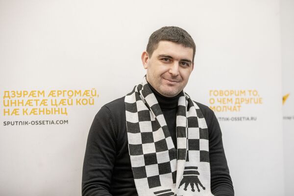 Игра в шахматы в Южной Осетии захватывает все больше людей - глава федерации Игра в шахматы в Южной Осетии захватывает все больше людей - глава федерации - Sputnik Южная Осетия
