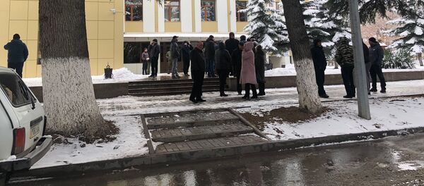 Предприниматели обратились в парламент за решением проблем на таможне Предприниматели обратились в парламент за решением проблем на таможне - Sputnik Южная Осетия