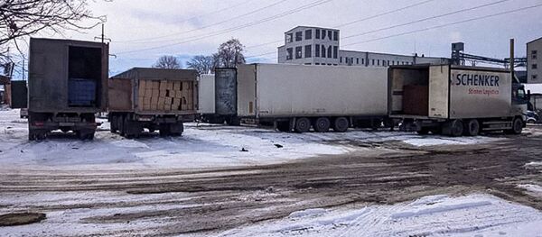 В РСО-Алания пресечен нелегальный оборот спирта В РСО-Алания пресечен нелегальный оборот спирта - Sputnik Южная Осетия