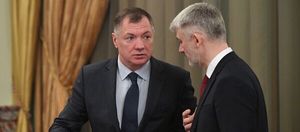 Заместитель председателя правительства РФ Марат Хуснуллин (слева) Заместитель председателя правительства РФ Марат Хуснуллин (слева) - Sputnik Южная Осетия