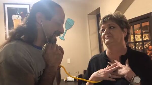 Так громко: отец вновь услышал стук сердца погибшего сына Так громко: отец вновь услышал стук сердца погибшего сына - Sputnik Южная Осетия