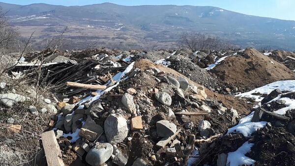 Стихийные свалки в Цхинвале: причины и следствие - Sputnik Южная Осетия