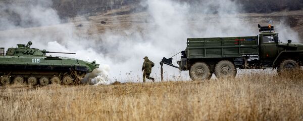 Показательные учения на полигоне Барс Показательные учения на полигоне Барс - Sputnik Южная Осетия
