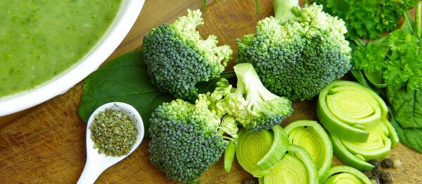 Брокколи и овощной суп Брокколи и овощной суп - Sputnik Южная Осетия