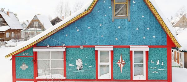 Деревянный домик в Архангельской области - Sputnik Южная Осетия