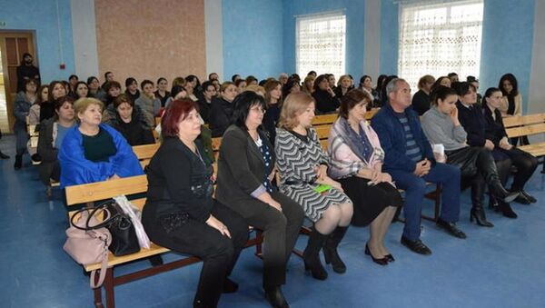 Общешкольное родительское собрание в Цхинвале  - Sputnik Южная Осетия