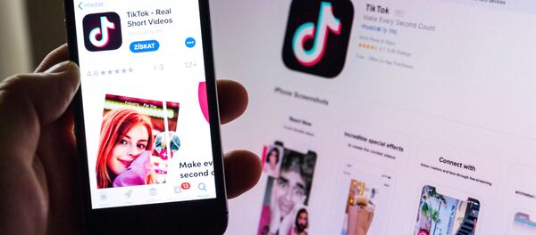 Иконка на экране смартфона социальной сети TikTok Иконка на экране смартфона социальной сети TikTok - Sputnik Южная Осетия