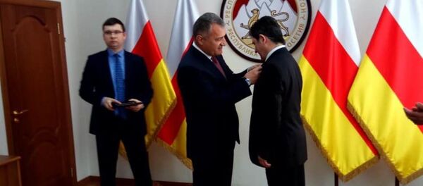 Нарим Козаев награжден Орденом Дружбы - Sputnik Южная Осетия