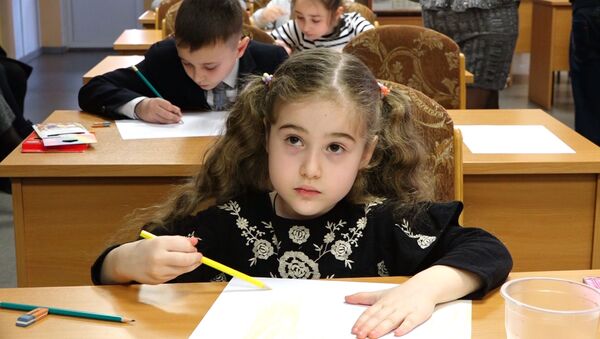 Березы, Кремль и матрешка: какой видят Россию дети Южной Осетии  - Sputnik Южная Осетия