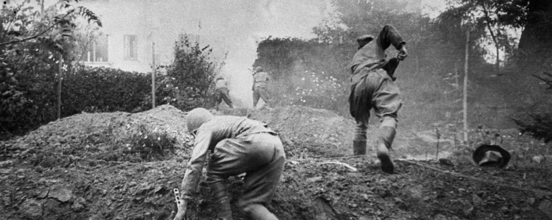 Бойцы Советской Армии. Архивное фото  - Sputnik Южная Осетия, 1920, 08.05.2025