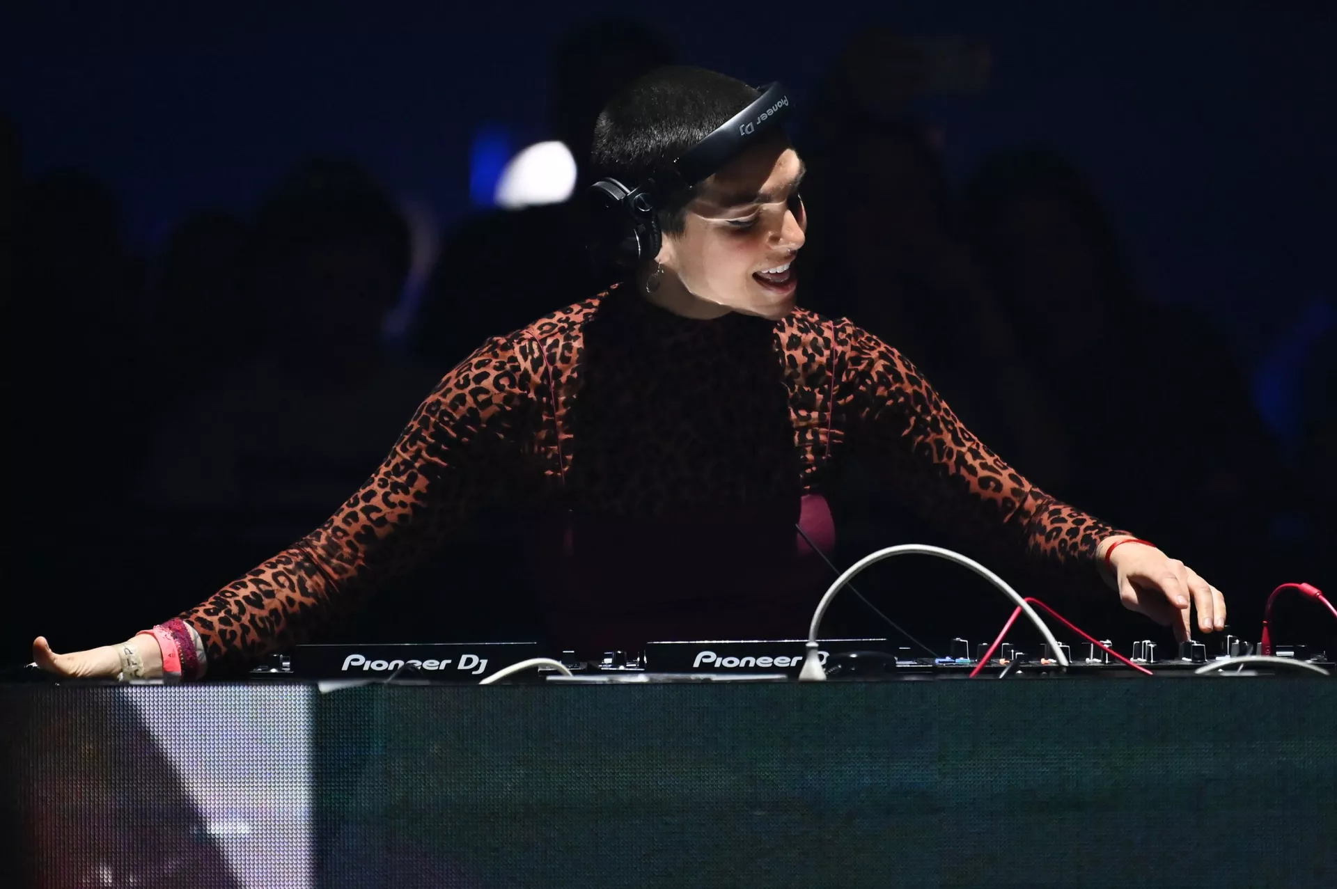  Диджей за пультом на фестивале Alfa Future People Snow Edition - Sputnik Южная Осетия, 1920, 23.08.2022