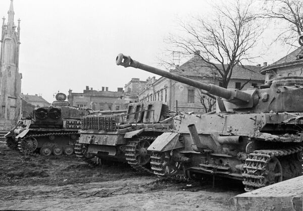 Этот день в 1945-м: ожесточенные бои на подступах к Нойтайх Этот день в 1945-м: ожесточенные бои на подступах к Нойтайх - Sputnik Южная Осетия