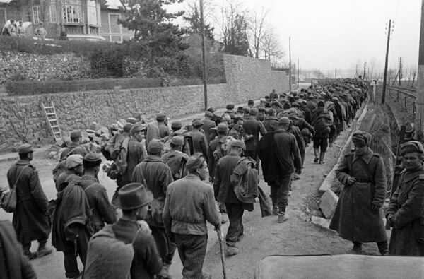 Этот день в 1945-м: Красная Армия заняла за сутки 300 населенных пунктов Этот день в 1945-м: Красная Армия заняла за сутки 300 населенных пунктов - Sputnik Южная Осетия