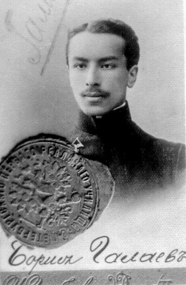 В 1909 году Б. Галаев успешно заканчивает училище и переезжает в Тифлис. - Sputnik Южная Осетия