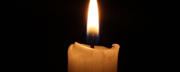 Свеча, архивное фото Свеча, архивное фото - Sputnik Южная Осетия