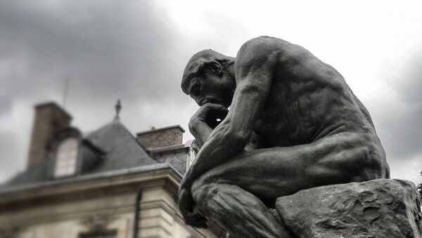 Скульптура Мыслитель Огюста Родена. Париж - Sputnik Южная Осетия