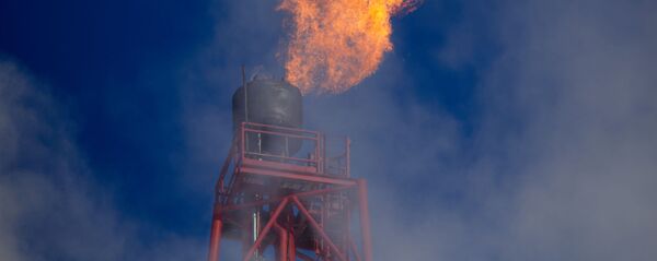 Газовый факел. Архивное фото  Газовый факел. Архивное фото  - Sputnik Южная Осетия