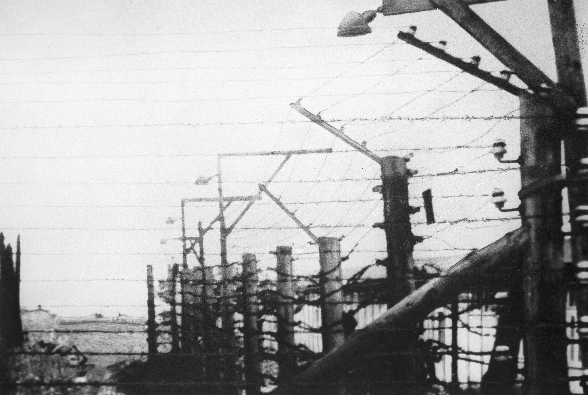 Мемориал жертвам фашизма на месте бывшего концентрационного лагеря Бухенвальд. - Sputnik Южная Осетия, 1920, 14.05.2022