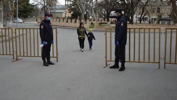 Охрана общественного порядка в Цхинвале во время православного праздника Вербное воскресенье - Sputnik Южная Осетия